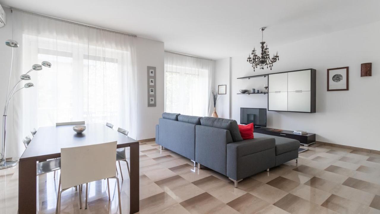 Italianway - Amedeo D'Aosta 9 Apartment Милано Екстериор снимка